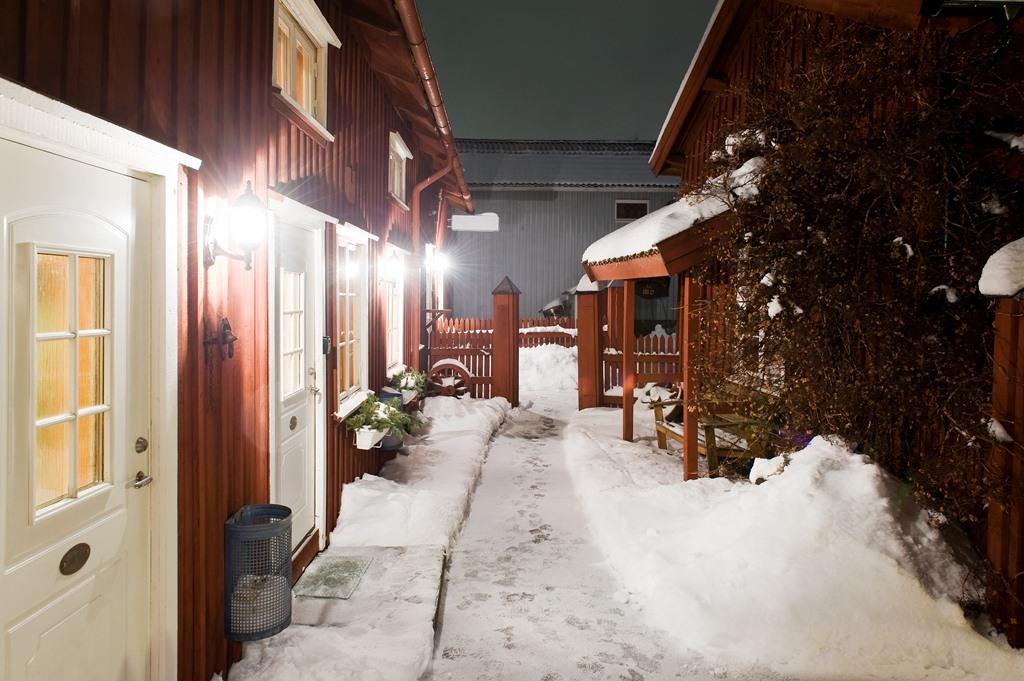 Hotell Mikaelsgarden Vårgårda Extérieur photo