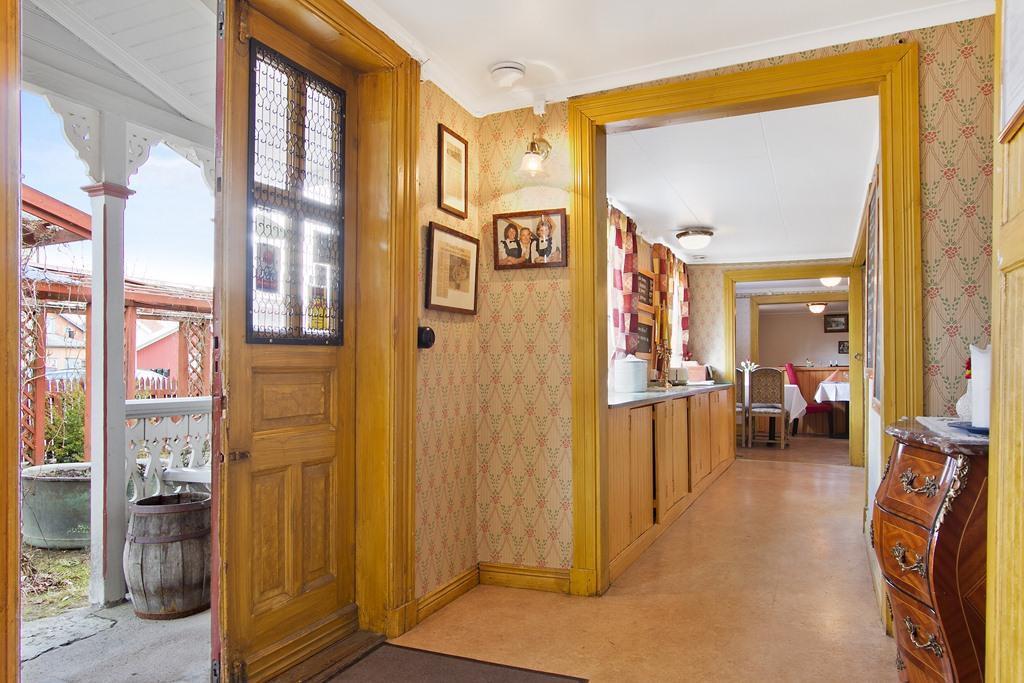 Hotell Mikaelsgarden Vårgårda Extérieur photo